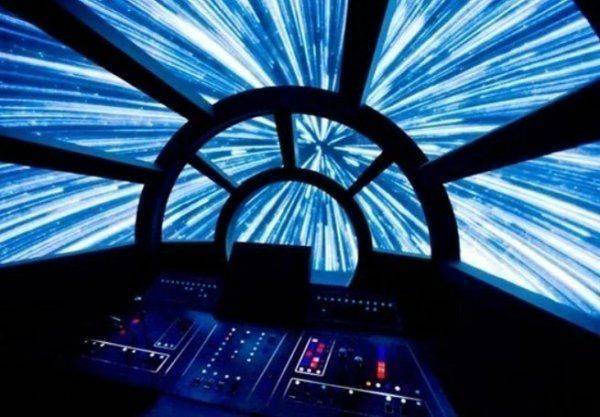 Коллекционная монета России. «Дональд Кук» США и русский бомбардировщик СУ-24