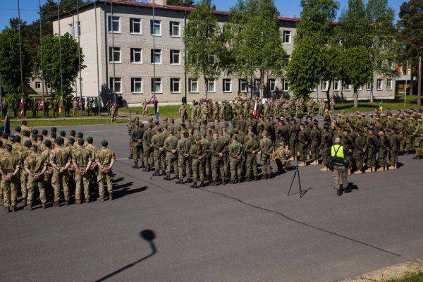 НАТО лезет на рожон: катком по Балтике в Россию?