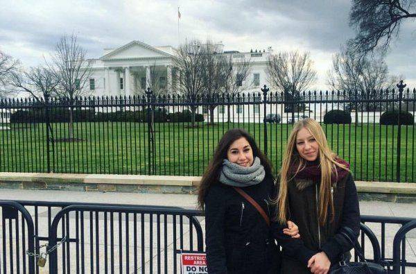 Как Ксения была официанткой в Америке: «На русских работать не советую»