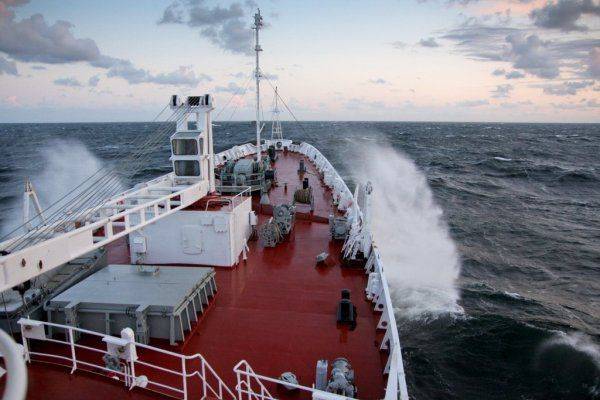 «На вес золота»: эксперт о загруженности Северного морского пути России