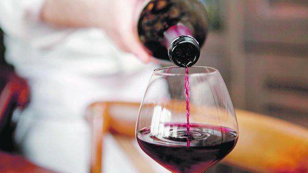 Минфин предложил повысить допустимый градус вина