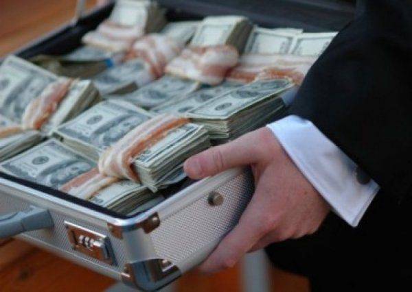 Власть Майдана легализирует наворованное: депутаты отменяют статью за незаконное обогащение чиновников  