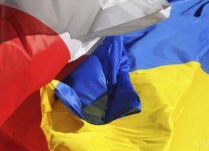 В Польше украинцев метят жовто-блакитной одеждой