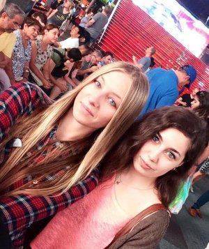 Как Ксения была официанткой в Америке: «На русских работать не советую»