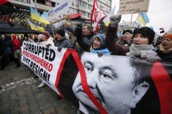 Майдан готовит отставку Порошенко через две недели