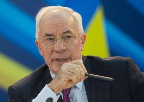 Азаров заявил о новой угрозе для безопасности Украины