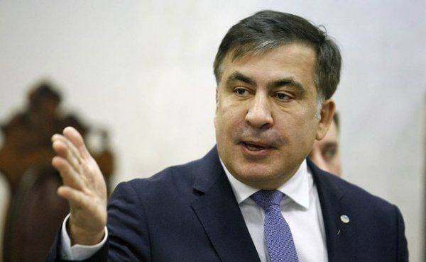 «Призрак Саакашвили» продолжает угрожать Порошенко