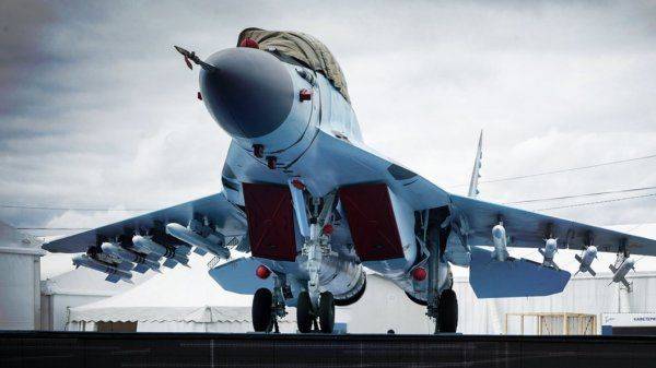 Самолёт "на вырост": МиГ-35 взлетает в пятое поколение