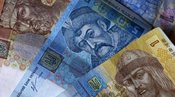 Четверть века Украина будет работать исключительно на оплату долгов