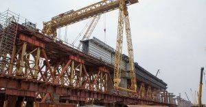 «Очень рад»: реакция украинца на установку ЖД-пролетов Крымского моста