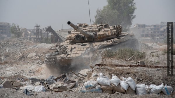 Боевики раздают листовки жителям Восточной Гуты, агитирующие против правительственной операции