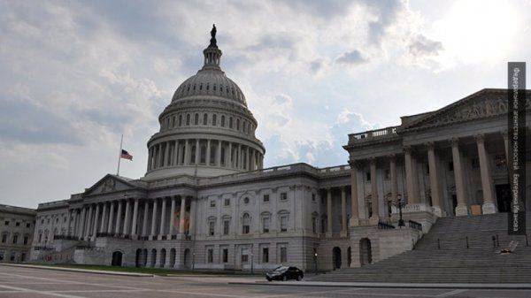 Глава нацразведки США анонсировал введение новых антироссийских санкций