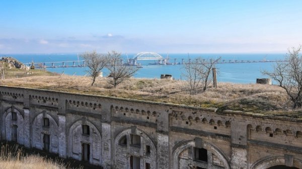 Волкер предложил ввести новые санкции за посещение Крыма россиянами