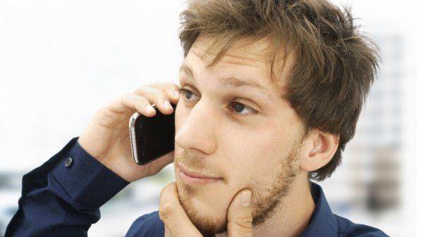 Закат iPhone: Как лидер продаж превращается в тыкву