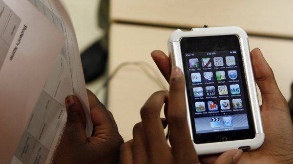 Закат iPhone: Как лидер продаж превращается в тыкву