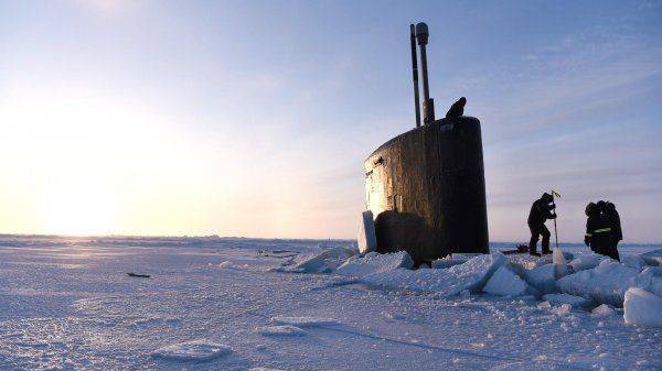 Арктическое всплытие: Подлодки НАТО атакуют Россию с севера