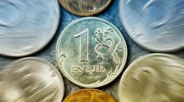 Рубль стремительно падает