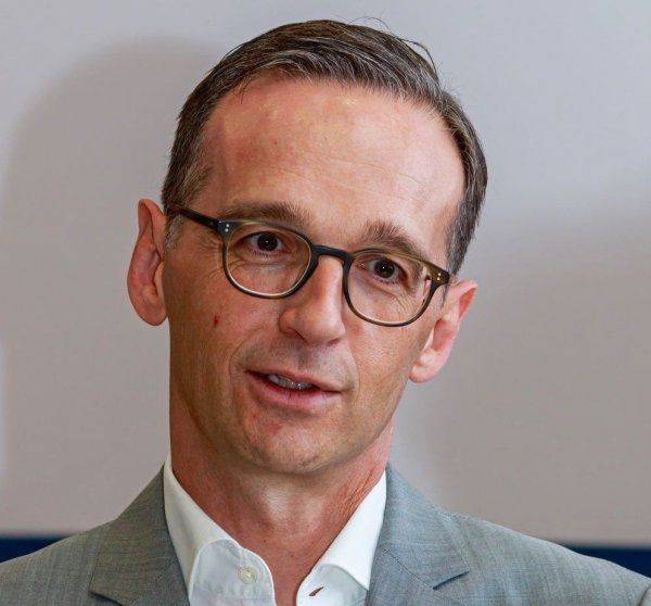 Непродуманный ход: немцы негодуют из-за повальной высылки русских дипломатов