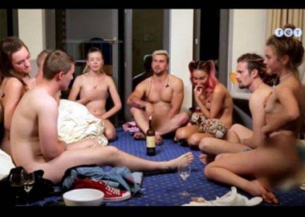 Судебная реформа в действии: киевский прокурор снялся голым в ТВ-шоу