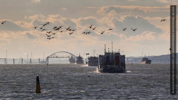 РФ может ограничить проход украинских судов по Керченскому проливу