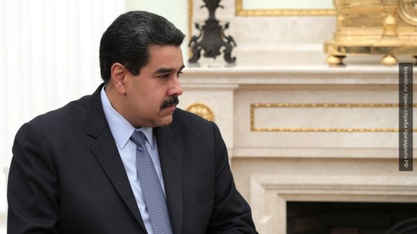 Курс венесуэльского боливара рухнул после разрыва с Панамой