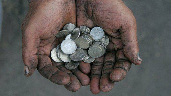 На борьбу с бедностью нужны 600 млрд: Счёт оплатят граждане России