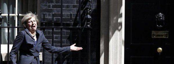 «Раздают, как железнодорожные билеты»: американские санкции достали даже британцев