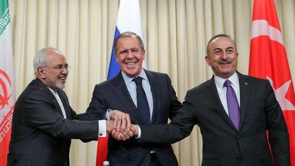 США не смогли внести раскол между Россией, Ираном и Турцией