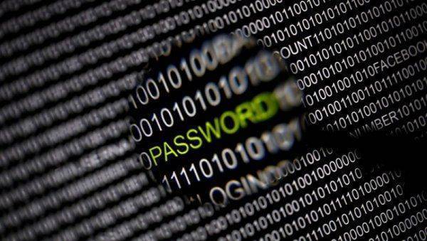 Хакеры взломали Facebook "штаба АТО" и разместили там рекламу русских националистов