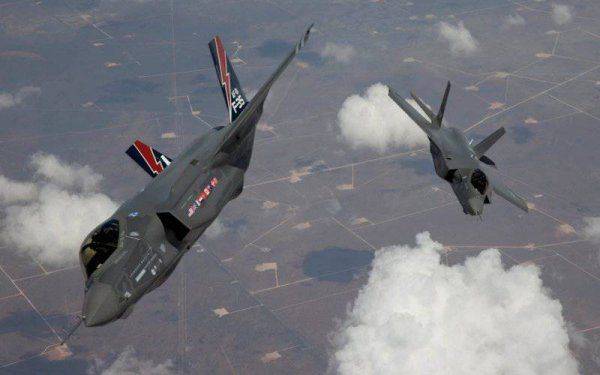 Эстонские летчики боятся российские МиГи, как огня