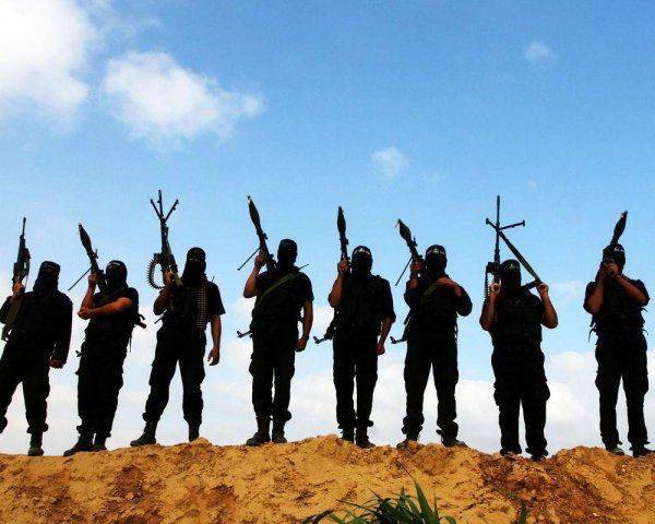 Американских солдат атакуют боевики, подготовленные спецслужбами США