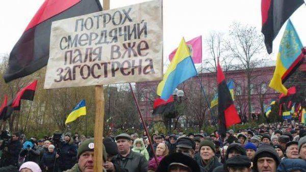 Порошенко забыл, что в гробу карманов нет