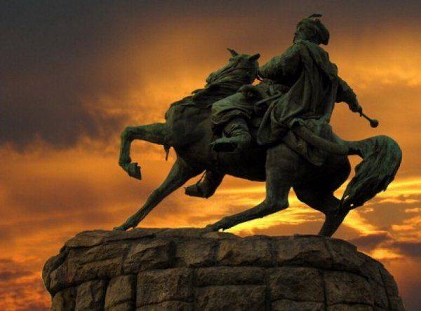 В Украине Богдан Хмельницкий объявлен коммунистом и агентом Путина