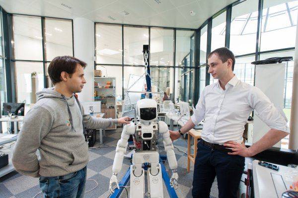 Наука – двигатель экономики и общества: Путин требует вкладывать в будущее России Наука – двигатель экономики и общества: Путин требует вкладывать в будущее России