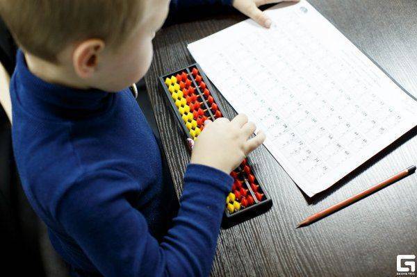 Наука – двигатель экономики и общества: Путин требует вкладывать в будущее России Наука – двигатель экономики и общества: Путин требует вкладывать в будущее России