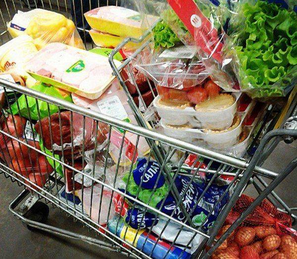 За кражу еды в Киеве на Бесарабке задержали гражданина США За кражу еды в Киеве на Бесарабке задержали гражданина США