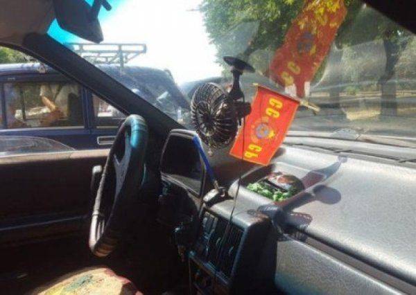 В Кривом Роге юный декоммунизатор бросился под колеса авто с надписью СССР