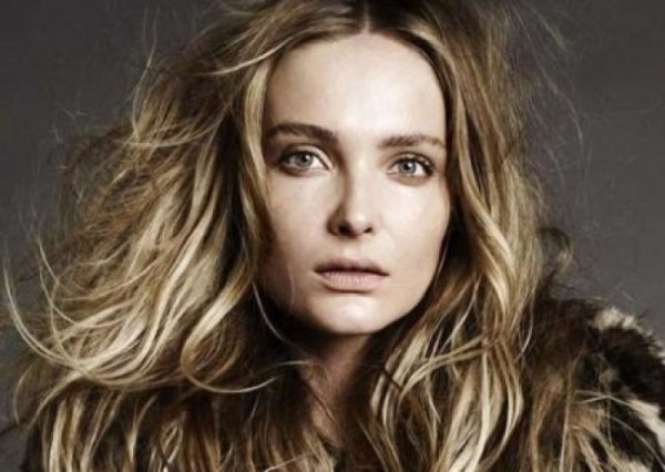 «Россия своих ценит и продвигает!» Украинская топ-модель Онопко хочет сменить гражданство «Россия своих ценит и продвигает!» Украинская топ-модель Онопко хочет сменить гражданство