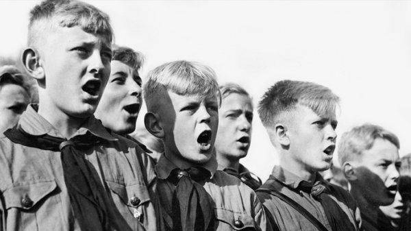 «Сволочи» стали реальностью: На Украине готовят детей-диверсантов «Сволочи» стали реальностью: На Украине готовят детей-диверсантов