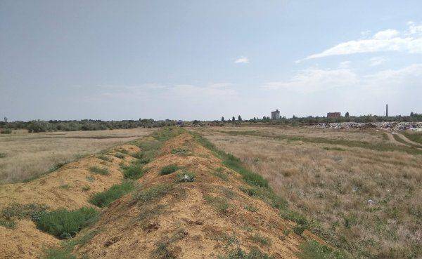 Деньги не пахнут? Как можно заработать на мусорных свалках в Крыму Деньги не пахнут? Как можно заработать на мусорных свалках в Крыму