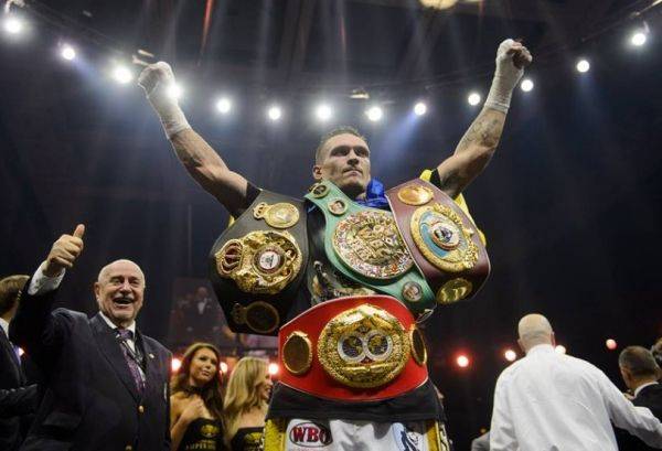 Усик отказался орать "Слава Украине" и быть с Бандерой и Шухевичем в одном ряду