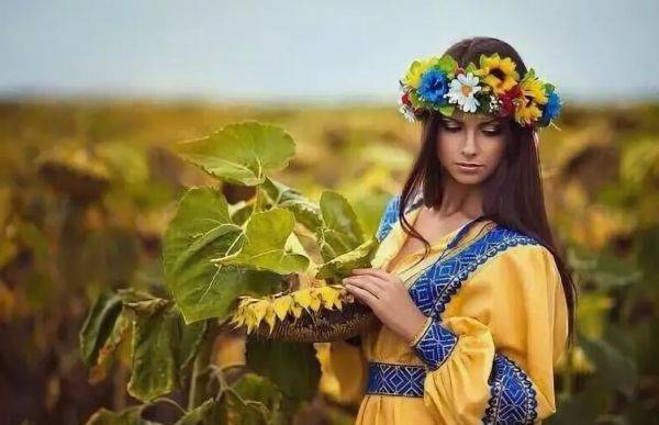 «Семья отвернулась от меня»: украинка рассказала, чем закончилось ее путешествие в Крым «Семья отвернулась от меня»: украинка рассказала, чем закончилось ее путешествие в Крым