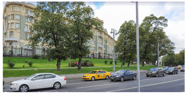 Красота и комфорт: благоустроенное Кремлевское кольцо радует глаз и греет душу Красота и комфорт: благоустроенное Кремлевское кольцо радует глаз и греет душу