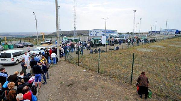 Минус 8 миллионов: Госпереворот в Киеве спровоцировал массовое бегство украинцев из страны