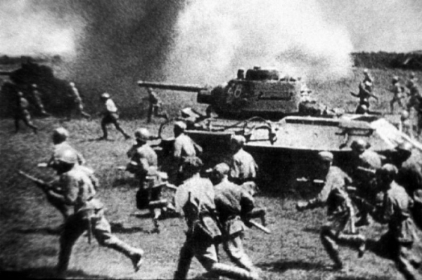 Молодежь желает положить конец искажению отечественной истории