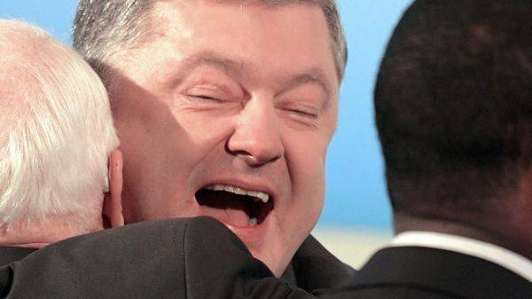Не успел похмелиться: конфуз Порошенко стал хитом в Сети