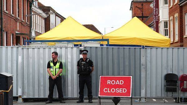 Прожектор пропаганды: «адские санкции», от которых уклоняется Европа, и «пустой Крым» с международными фестивалями