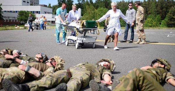 Жди третьего: второе крупное ДТП на учениях в Латвии Жди третьего: второе крупное ДТП на учениях в Латвии