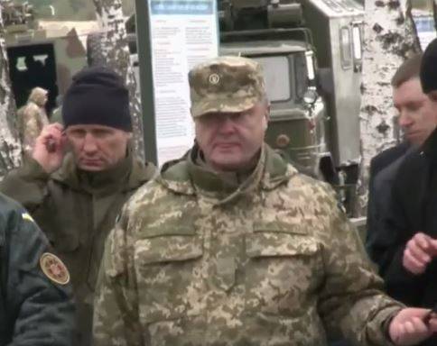 «Что же он так плохо закусывает»: в Сети высмеяли Порошенко