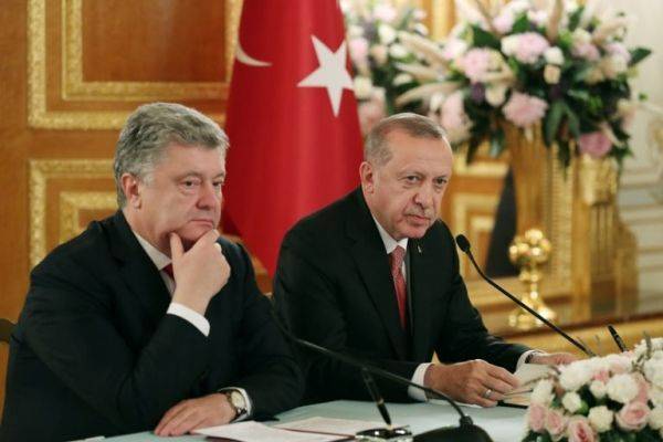 «Друг Эрдоган» пообещал Порошенко: Турция никогда не признает российский Крым